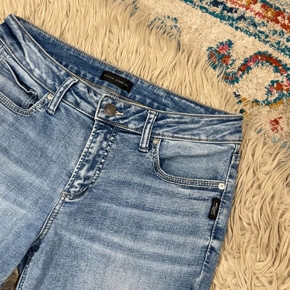 Silver Suki Skinny Jeans size 31x29 - Picture 2 of 6